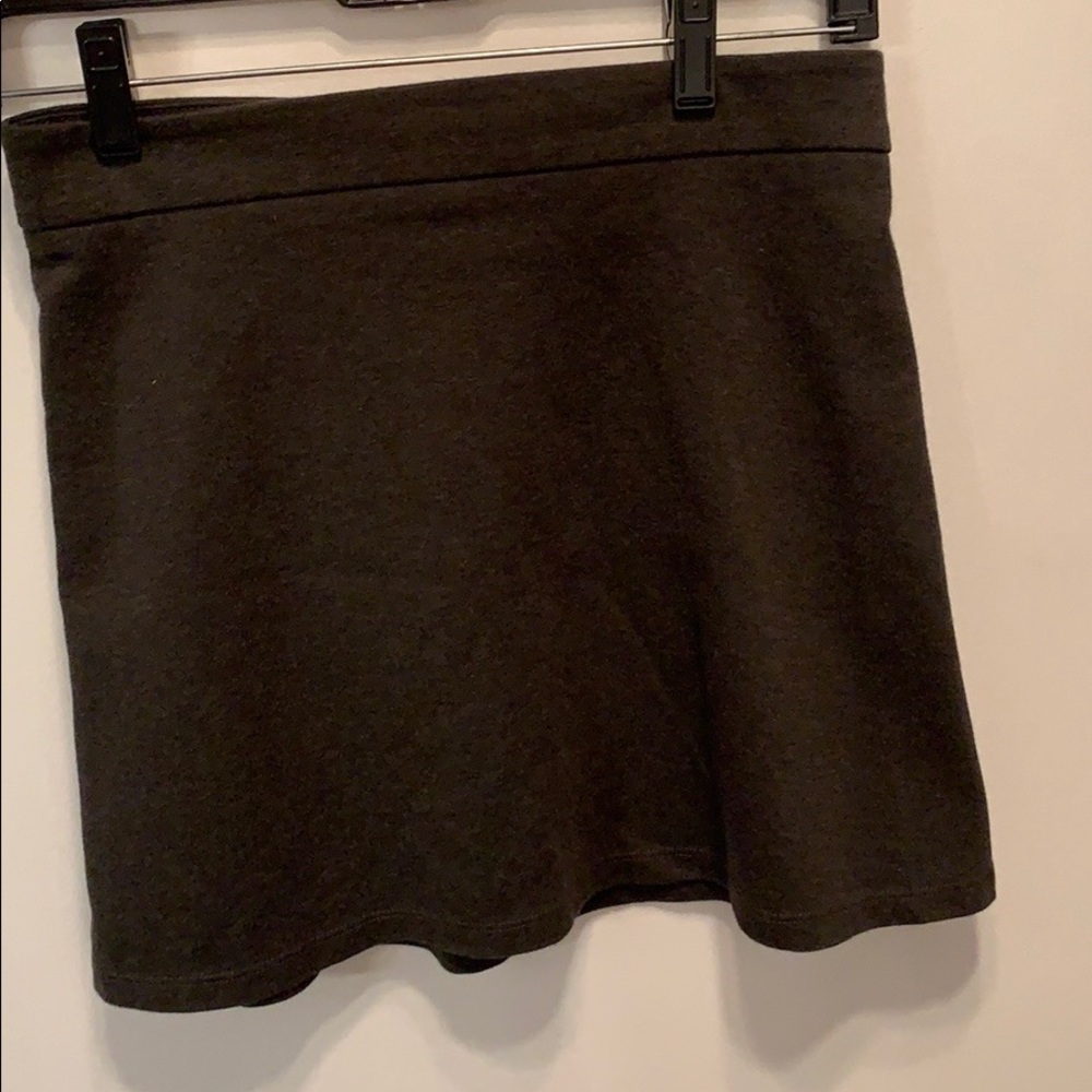 F21 charcoal short skirt